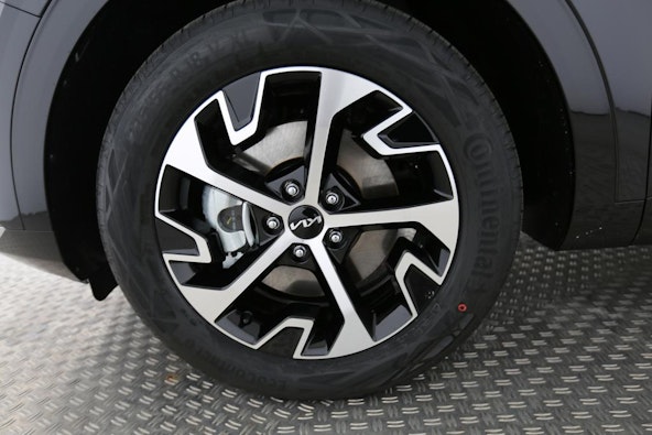 Vehicle image 7 Vehicle image 7