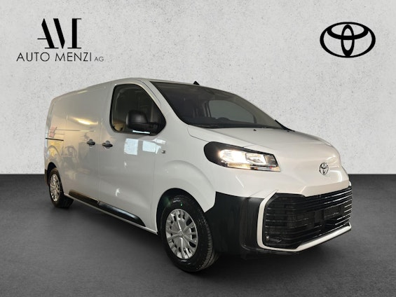 First vehicle image
