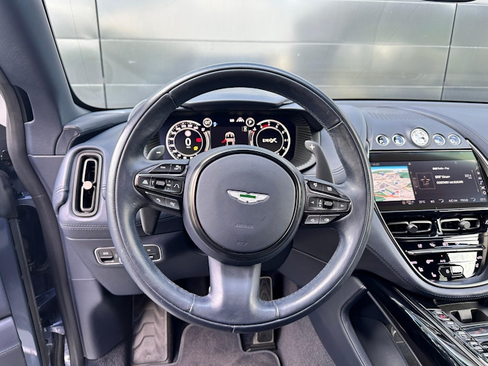 Vehicle image ASTON MARTIN DBX