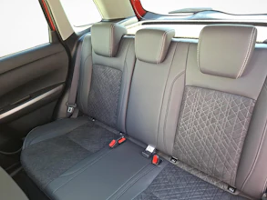 https://vehicle.imgix.net/3892978/b31f51dd-65a3-4092-85ea-d8612329b611.jpg