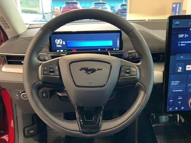 Ford Mustang Mach-E 99 kWh Premium
