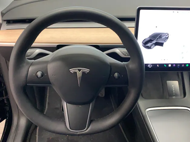 Tesla Model Y Long Range