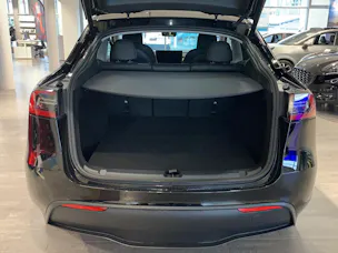 Tesla Model Y Long Range