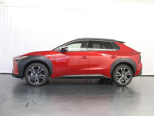 TOYOTA bZ4X 6.6 kw OBC Premium AWD 3