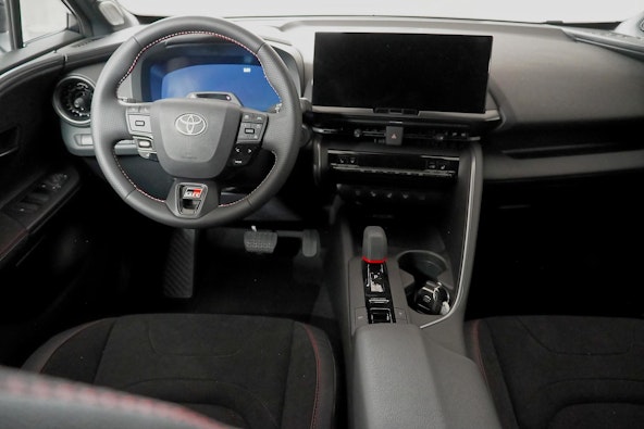 Vehicle image 8