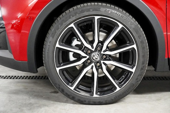 Vehicle image 13