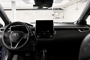 Vehicle image TOYOTA Corolla Cross 2.0 HSD Premium AWD-i