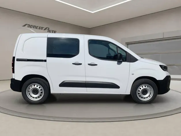 Peugeot Partner Fourgon 800 Standard Électrique 136ch