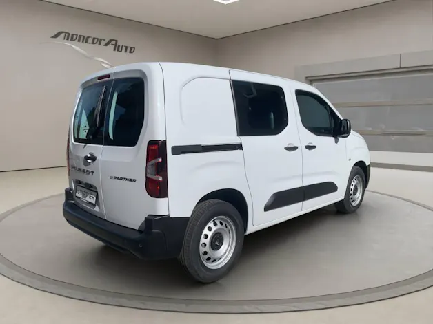 Peugeot Partner Fourgon 800 Standard Électrique 136ch