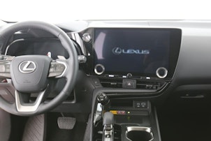 Vehicle image LEXUS NX 450h+ Comfort