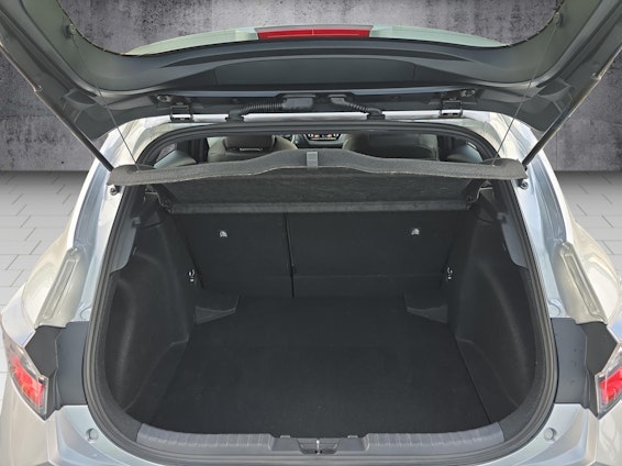 Vehicle image 10 Vehicle image 10