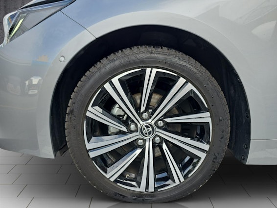 Vehicle image 14 Vehicle image 14