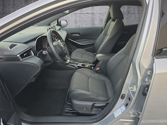 Vehicle image 3 Vehicle image 3