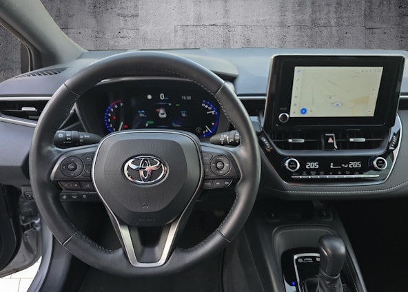 Vehicle image 4 Vehicle image 4