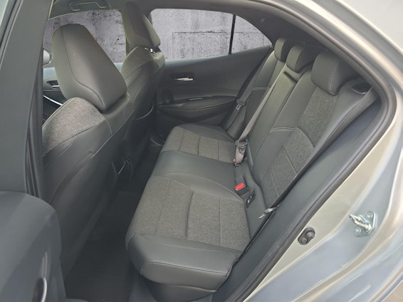 Vehicle image 9 Vehicle image 9