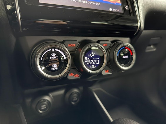 Vehicle image 21 Vehicle image 21