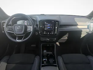 VOLVO XC40 1.5 T4 PiH Ultimate Dark