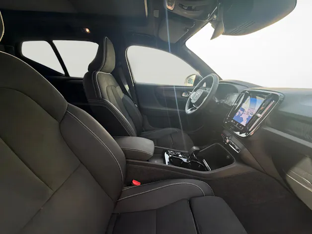 VOLVO XC40 1.5 T4 PiH Ultimate Dark