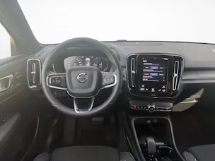 VOLVO XC40 1.5 T4 PiH Ultimate Dark
