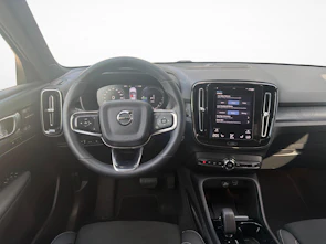 immagine del veicolo VOLVO XC40 1.5 T4 PiH Ultimate Dark