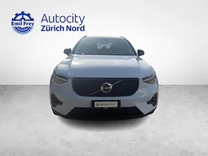 VOLVO XC40 1.5 T4 PiH Ultimate Dark