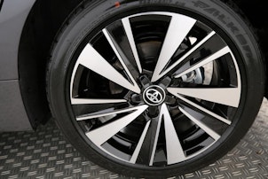 Vehicle image TOYOTA Corolla 1.8 HSD Trend