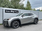 First vehicle image
