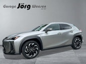 First vehicle image