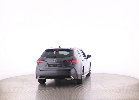 Vehicle image 6 Vehicle image 6