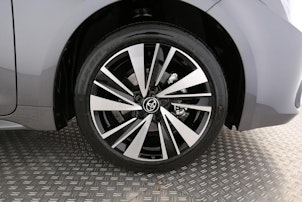 Vehicle image TOYOTA Corolla Touring Sports 2.0 HSD Trend