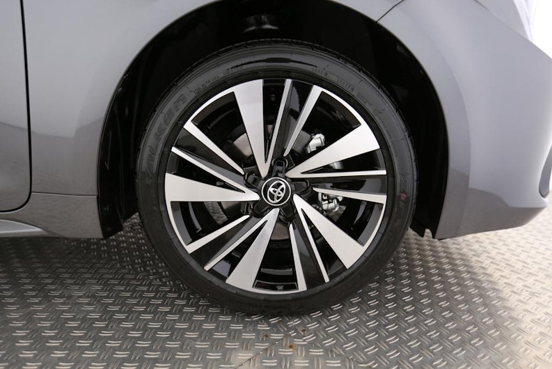 Vehicle image TOYOTA COROLLA