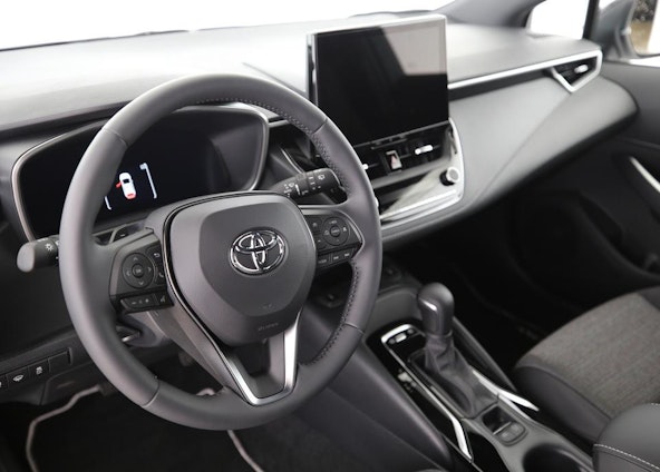 Vehicle image 9 Vehicle image 9