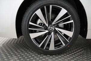 Vehicle image TOYOTA Corolla 2.0 HSD Trend