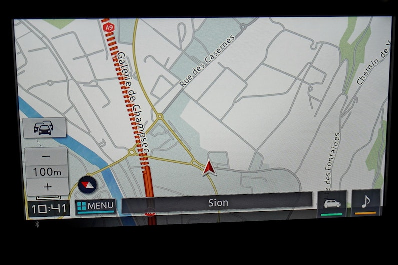 Vehicle image SUZUKI S-CROSS