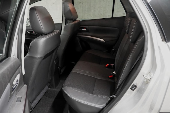 Vehicle image 9 Vehicle image 9