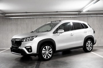 Vehicle image SUZUKI S-Cross 1.4 T Compact Top Hybrid 4x4 Vehicle image SUZUKI S-Cross 1.4 T Compact Top Hybrid 4x4