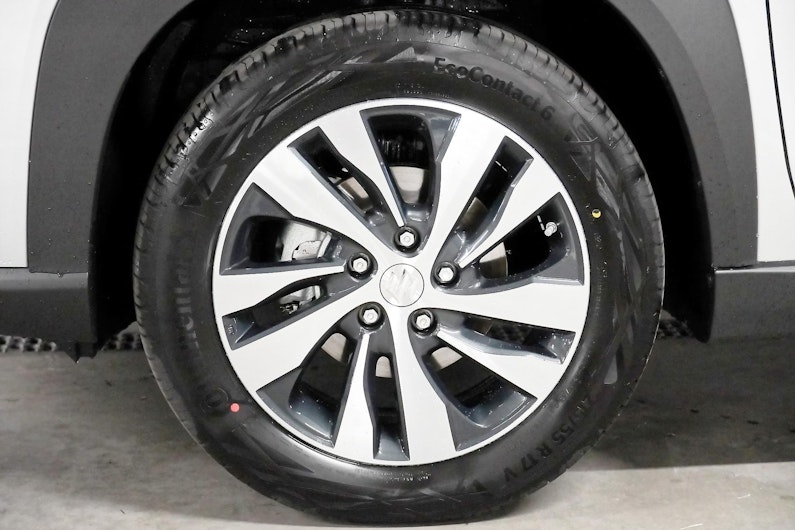 Vehicle image SUZUKI S-CROSS