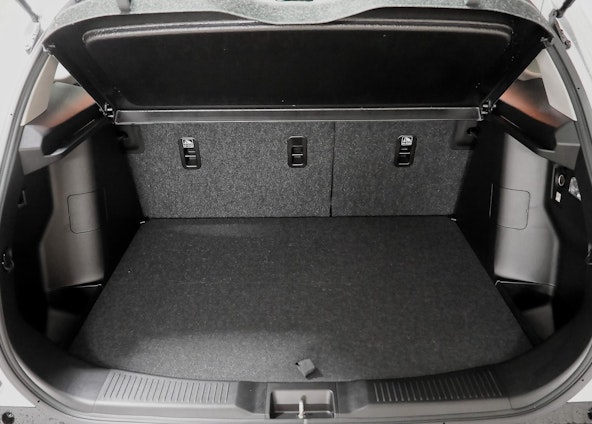 Vehicle image 16 Vehicle image 16