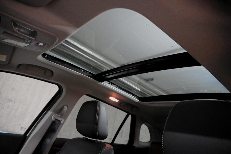 Vehicle image SUZUKI S-CROSS