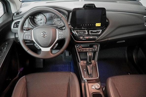 Vehicle image 9