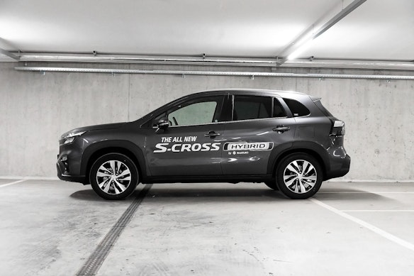 SUZUKI S-Cross 1.4 T Compact Top Hybrid 4x4 3