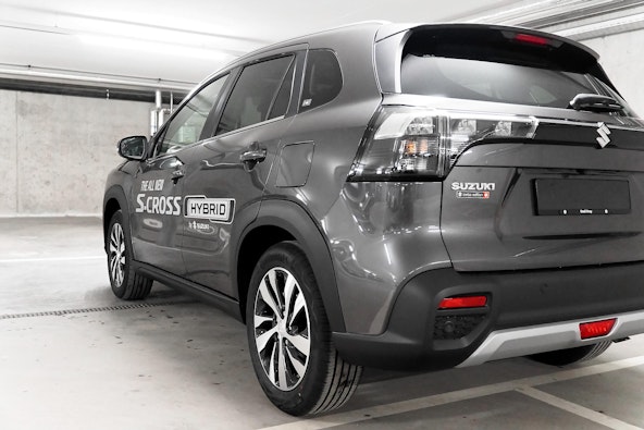 Vehicle image 11