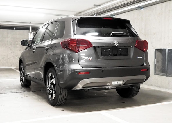 Vehicle image 14 Vehicle image 14