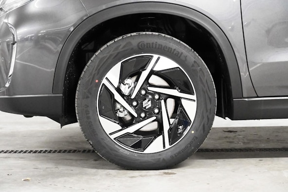 Vehicle image 15 Vehicle image 15