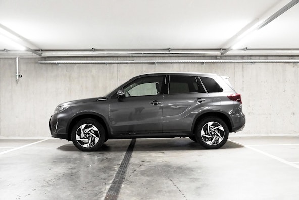 Vehicle image 3 Vehicle image 3