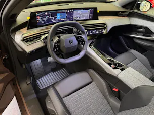 Peugeot 3008 1.2 Hybrid Allure Premium