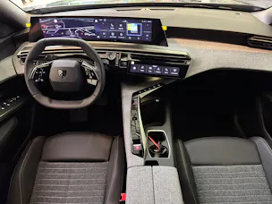Peugeot 3008 1.2 Hybrid Allure Premium