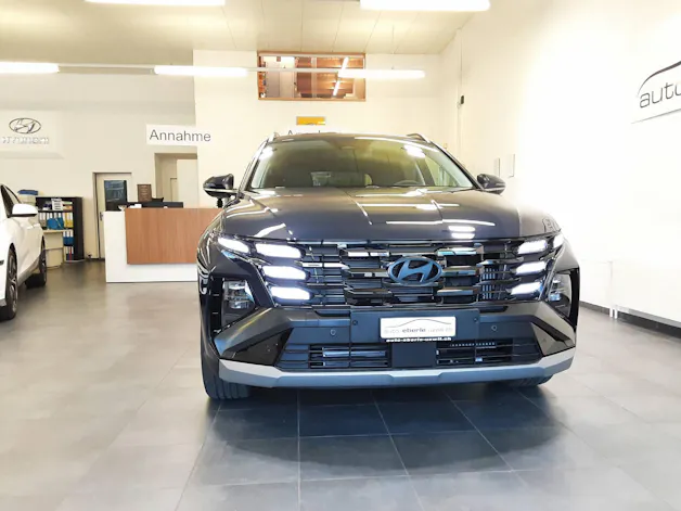 HYUNDAI Tucson 1.6 T-GDi Amplia 4WD
