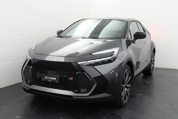 First vehicle image