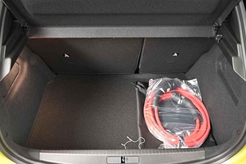 Vehicle image PEUGEOT 208